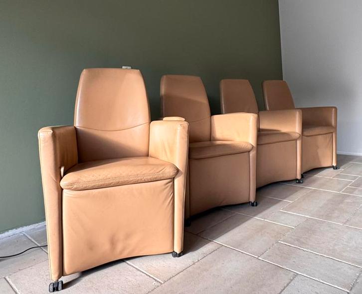 Set van 4 Comfortabele Eetkamerstoelen – Camel Leer –, Huis en Inrichting, Fauteuils, Gebruikt, Leer, 75 tot 100 cm, Minder dan 75 cm