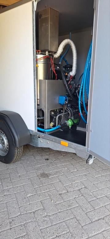 Nieuwe gesloten aanhanger, Hogedrukreiniger Waterkracht beschikbaar voor biedingen