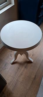 Bijzettafeltje op klassieke poot, 45 tot 60 cm, Minder dan 55 cm, Metaal of Aluminium, Klassiek
