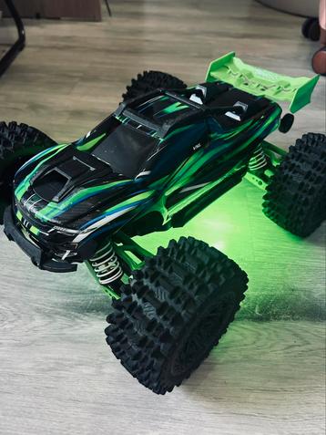 Splinternieuwe Traxxas mini xrt met upgrades beschikbaar voor biedingen