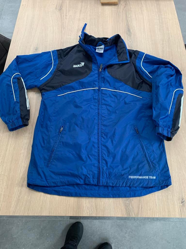 Jako regenjas Maat 164, Kinderen en Baby's, Kinderkleding | Maat 164, Ophalen of Verzenden, Gebruikt, Jongen, Sport- of Zwemkleding