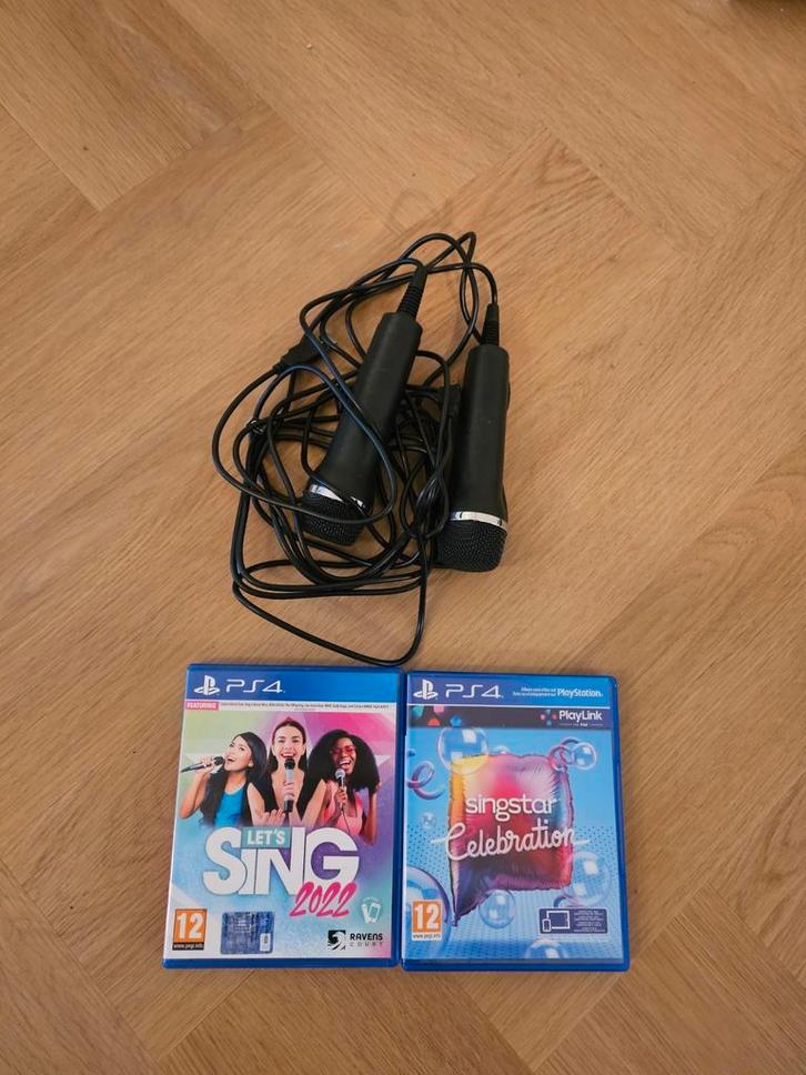 Let's Sing 2022 + Singstar Celebration PS4 met Microfoons, Spelcomputers en Games, Games | Overige, Zo goed als nieuw, Muziek