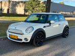 Mini Cooper 1.6 ONE 2010 Wit Apk Nieuw, Auto's, Mini, Voorwielaandrijving, 4 cilinders, 4 stoelen, Wit