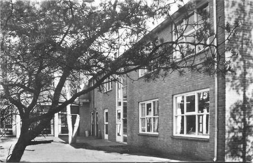 (300-070-035) Putten Buitencentrum De Peppelhoeve, Verzamelen, Ansichtkaarten | Nederland, Gelderland, Verzenden