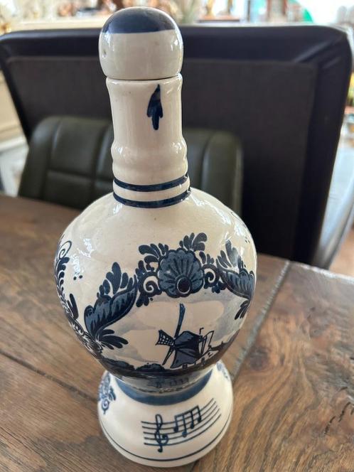 delftsblauw henkes porseleinen karaf/fles met muziekdoos, Antiek en Kunst, Antiek | Keramiek en Aardewerk, Ophalen of Verzenden