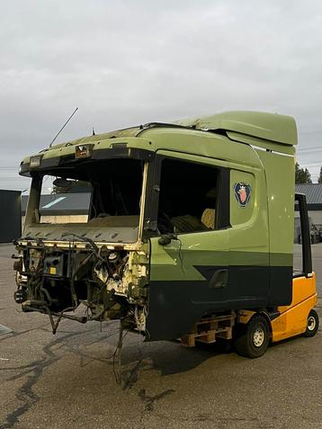 Cabine scania 144 beschikbaar voor biedingen