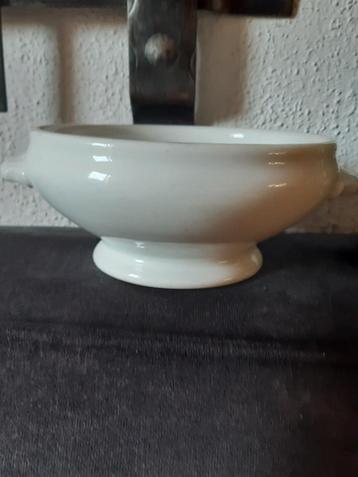 Kl dekschaaltje, kom porselein bakje , stoer brocante   beschikbaar voor biedingen