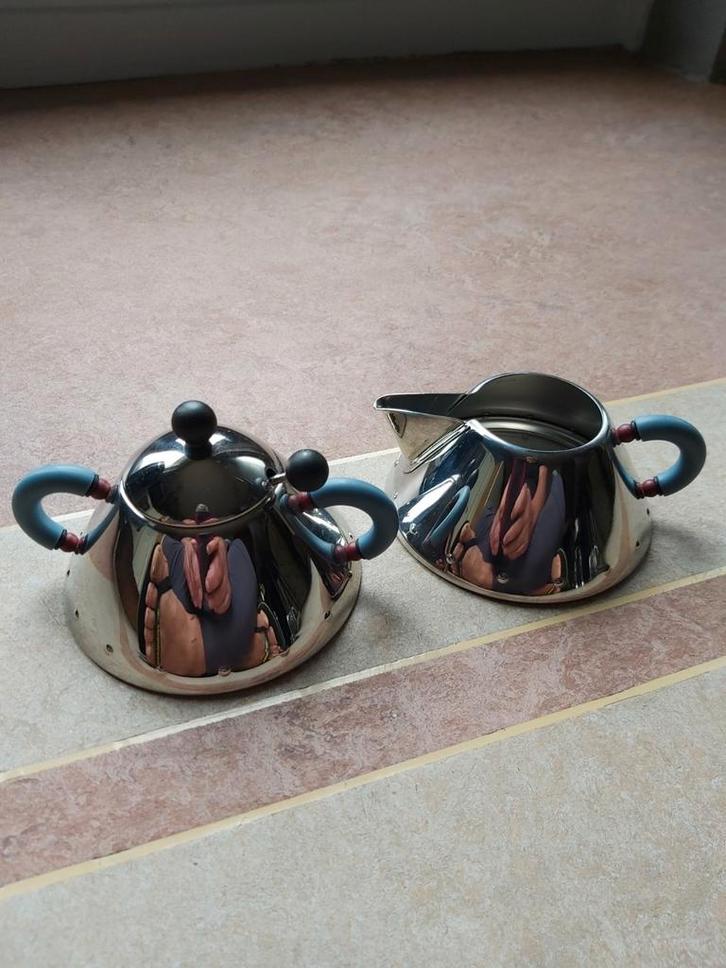 Alessi melkkan en suikerpot ontworpen door Michael Graves, Huis en Inrichting, Keuken | Servies, Zo goed als nieuw, Overige typen