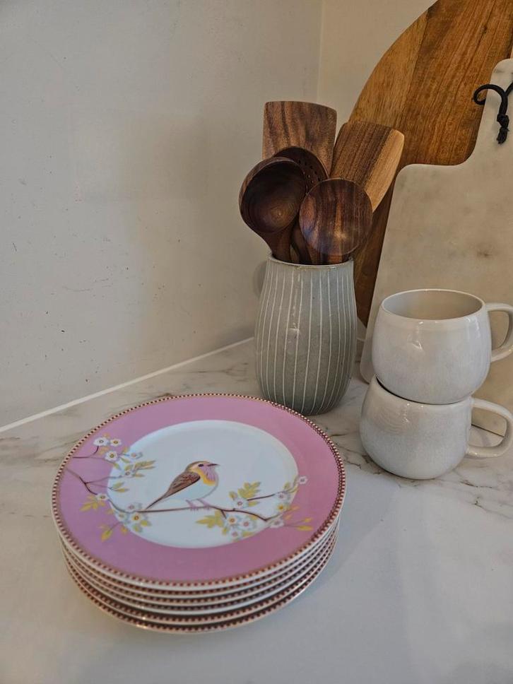 6 Pip Studio Floral Ontbijtborden, Huis en Inrichting, Keuken | Servies, Zo goed als nieuw, Bord(en), Overige stijlen, Aardewerk