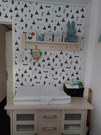 Babykamer (commode, Plankje  bedje), Ophalen, Gebruikt, Jongetje of Meisje