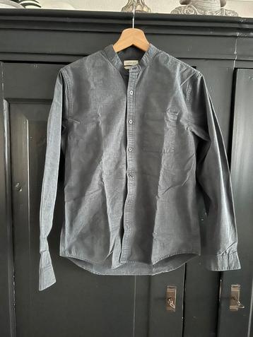 Blouse van Calvin Klein IN ZEER MOOIE STAAT. Maat S grijs beschikbaar voor biedingen