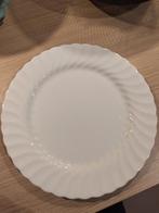 Gezocht: Wedgwood Bone China Dinerbord 28 cm, Gebruikt, Ophalen of Verzenden, Bord(en), Wedgwood