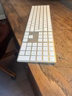 2 x goede Apple Magic Keyboard - Numeriek - Draadloos, Computers en Software, Gebruikt, Multimediatoetsen, Numeriek, Ophalen of Verzenden