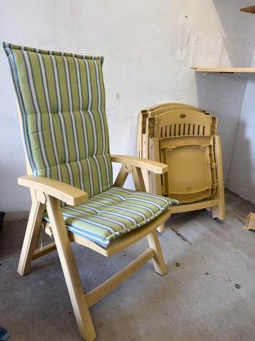 Tuinset 4 stoelen + tafel beschikbaar voor biedingen