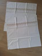 2 kussenslopen vintage jaren 70, Huis en Inrichting, Gebruikt, Tweepersoons, Ophalen of Verzenden, Wit