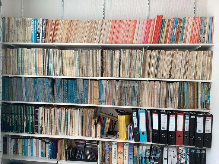 Grote collectie stripboeken, Boeken, Stripboeken, Gelezen, Meerdere stripboeken, Ophalen