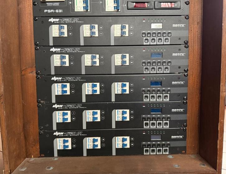 max. 6 stuks: Botex dimmer DPX-620, Muziek en Instrumenten, Licht en Laser, Gebruikt, Licht, Ophalen