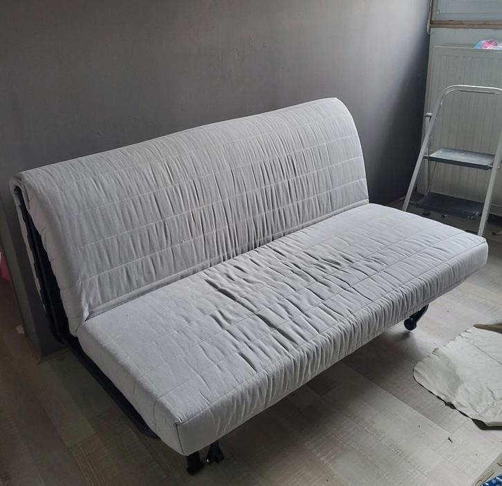 Slaapbank - Comfortabel en Praktisch!, Huis en Inrichting, Slaapkamer | Slaapbanken, 140 cm, Tweepersoons, Ophalen