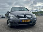 Mercedes B-Klasse 1.5 B150 5DRS 2009 Grijs, Auto's, Mercedes-Benz, Origineel Nederlands, Te koop, Zilver of Grijs, 5 stoelen