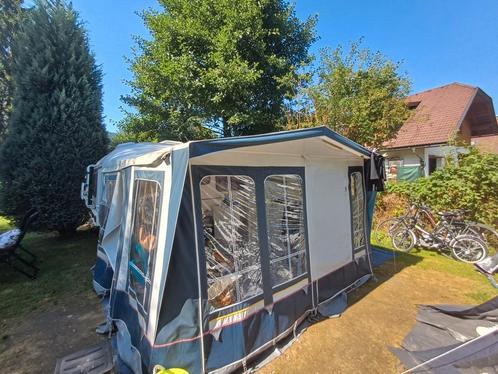 Complete caravan met inboedel in Karinthië/Oostenrijk, Caravans en Kamperen, Voortenten en Luifels, Gebruikt, Ophalen