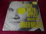 Roger Miller - Little green apples, Gebruikt, 7 inch, Single, Ophalen of Verzenden