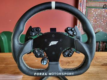 Fanatec Universal HUB + Forza Rim + button en stickerset  beschikbaar voor biedingen