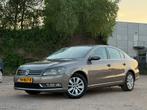 Volkswagen Passat 1.8 TSI Comfortline/AUTOMAATNAVI, Auto's, Euro 5, 4 cilinders, Bruin, 161 pk