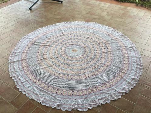 Vintage Chinees rond tafelkleed 220cm, Huis en Inrichting, Tafelkleden, Zo goed als nieuw, Rond, Binnen, Ophalen of Verzenden