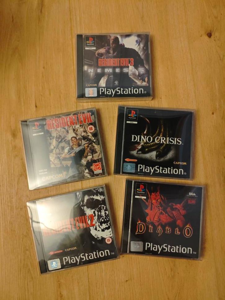 10 Beschermcases voor je waardevolle Playstation 1 games!, Spelcomputers en Games, Games | Sony PlayStation 1, Nieuw, 1 speler