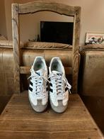 Adidas samba vegan maat 40, Wit, Ophalen of Verzenden, Sneakers of Gympen, Gedragen
