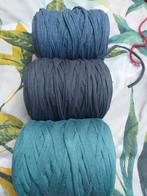 3 bollen textiel garen, verschillende kleuren blauw, Hobby en Vrije tijd, Breien en Haken, Ophalen of Verzenden, Nieuw, Breien of Haken