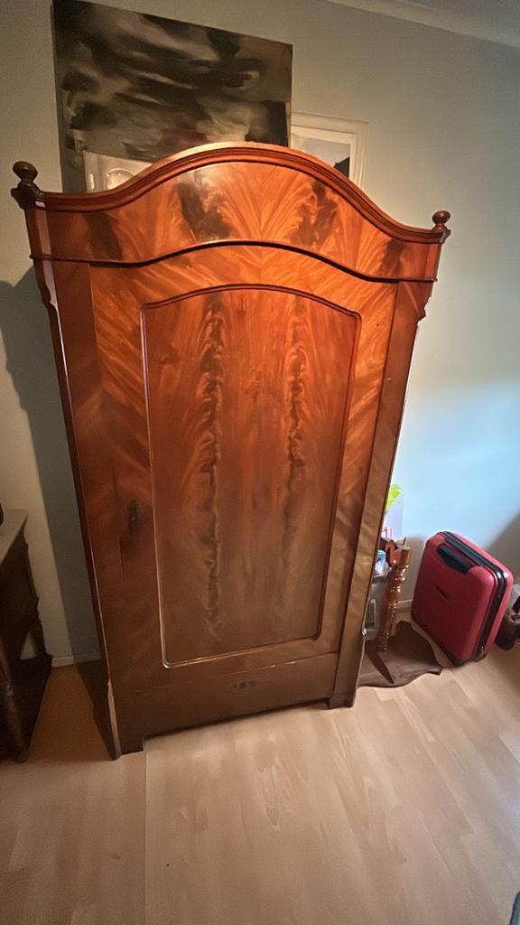 Antieke wortelnoten kast, Antiek en Kunst, Ophalen of Verzenden