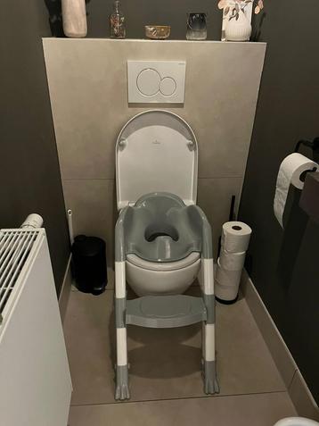 Wc kinderen hulp beschikbaar voor biedingen