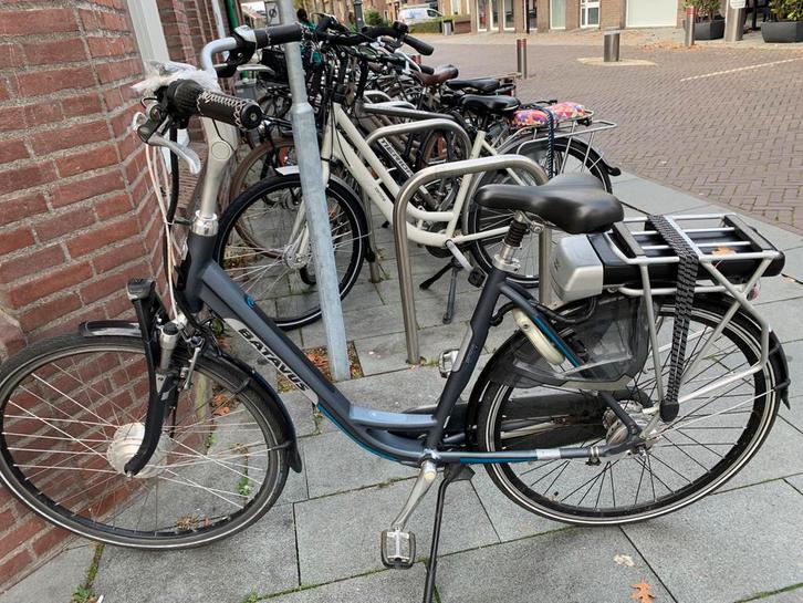 Te Koop Elektrische Fiets 28 Inch, Fietsen en Brommers, Fietsaccessoires | Aanhangers en Karren, Gebruikt, Ophalen