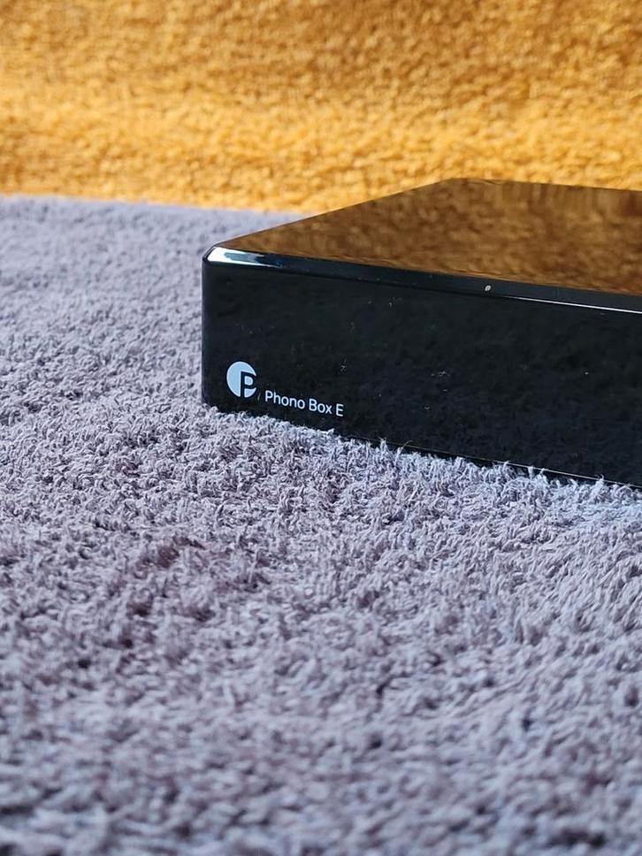 Pro-Ject Phono Box E voorversterker, Audio, Tv en Foto, Versterkers en Receivers, Zo goed als nieuw, Minder dan 60 watt, Overige merken