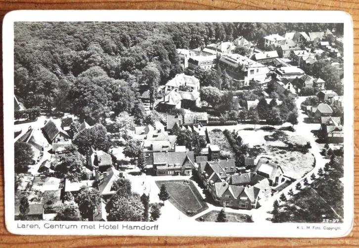 Laren Centrum met Hotel Hamdorff ( luchtfoto ), Verzamelen, Ansichtkaarten | Nederland, Noord-Brabant, Voor 1920, Ophalen of Verzenden