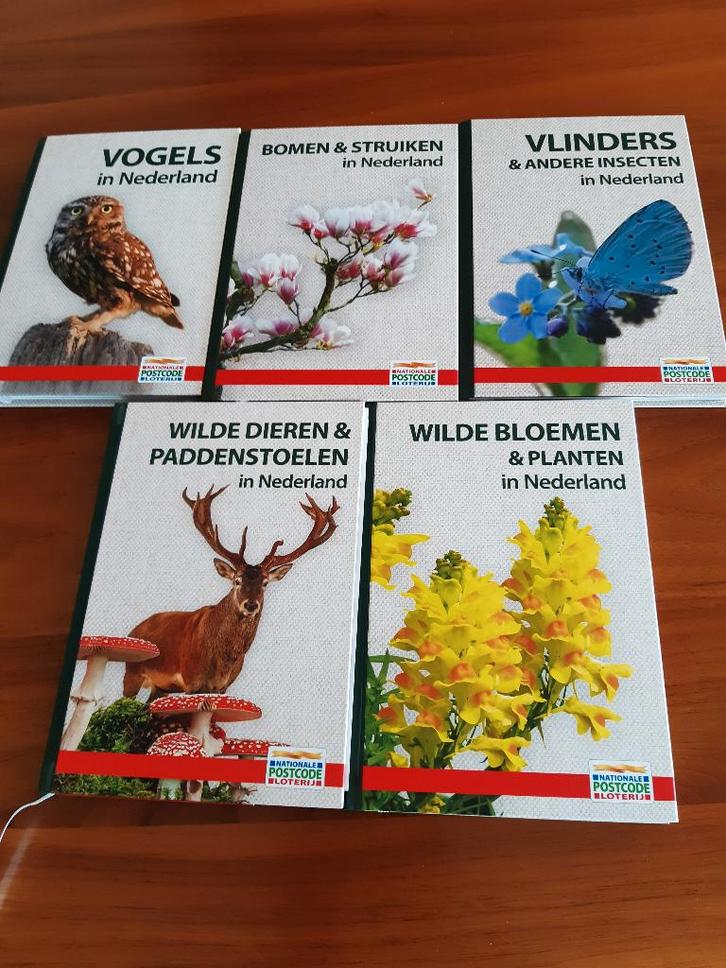 natuurboekjes postcodeloterij, Boeken, Natuur, Zo goed als nieuw, Bloemen, Planten en Bomen, Ophalen