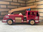 Massief houten brandweerwagen met accessoires van Pintoy, Ophalen of Verzenden, Gebruikt