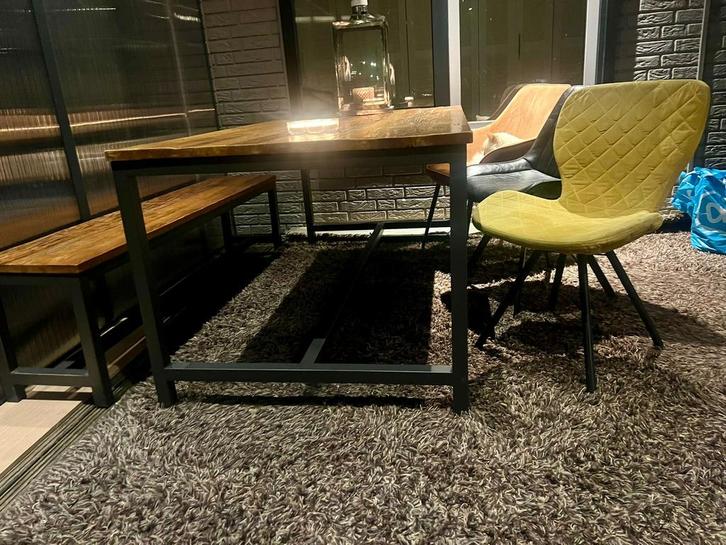 Robuuste tafel eiken, met bank en stoelen, Huis en Inrichting, Tafels | Eettafels, Zo goed als nieuw, 50 tot 100 cm, 200 cm of meer