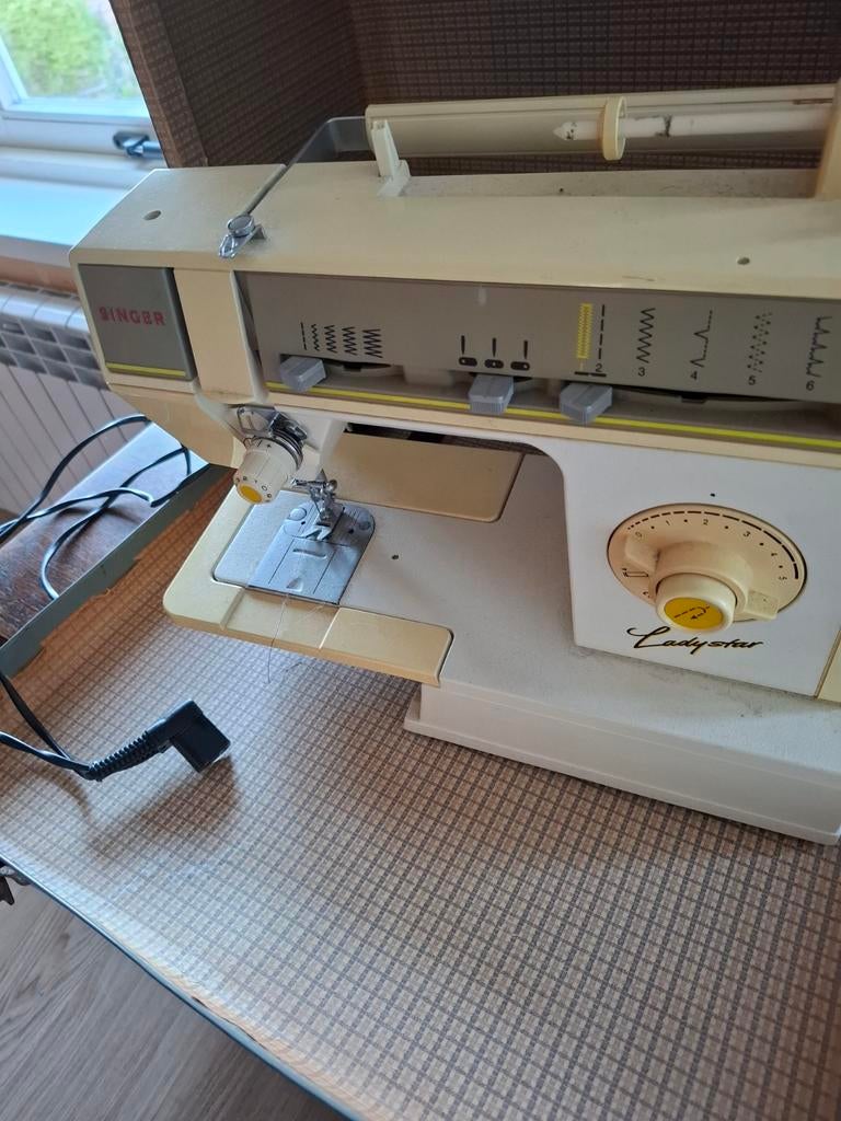 Singer naaimachine..oudje maar werkt goed, Ophalen of Verzenden, Gebruikt, Naaimachine, Singer