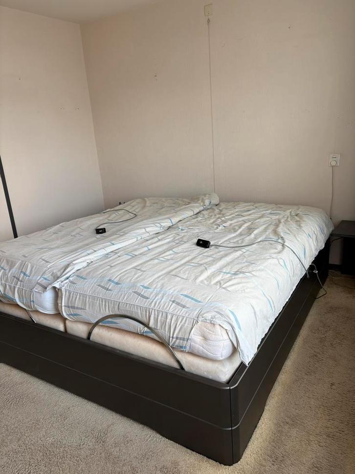 Auping, elektronisch tweepersoons bed, Huis en Inrichting, Slaapkamer | Boxsprings, Gebruikt, 180 cm, Tweepersoons, Zwart, Ophalen