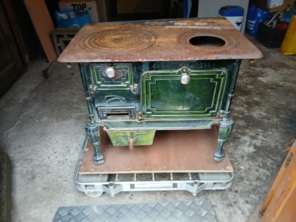 Antiek gietijzeren fornuis - Decoratief object, Witgoed en Apparatuur, Fornuizen, Ophalen, Vrijstaand