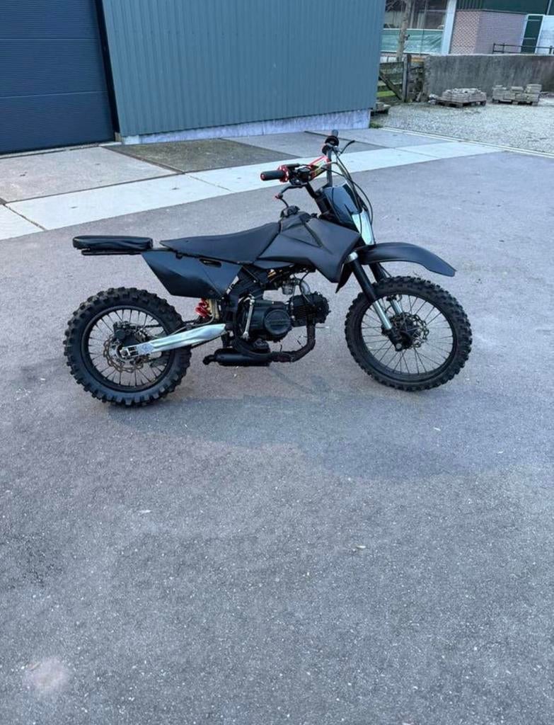 Pit bike 125cc, Fietsen en Brommers, Minibikes, Midibikes en Pitbikes, Ophalen, Zo goed als nieuw, Pitbike