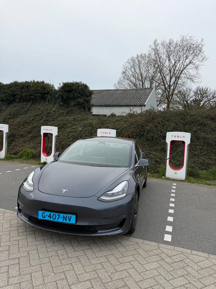 Tesla Model 3 2019 Grijs, Auto's, Tesla, Bedrijf, Model 3, Elektrisch, Sedan, Automaat, Origineel Nederlands, Zilver of Grijs