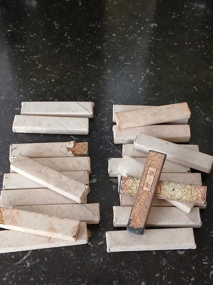 21 oude  Chinese  blokjes om kalligrafie inkt te maken, Antiek en Kunst, Kunst | Niet-Westerse kunst, Ophalen of Verzenden