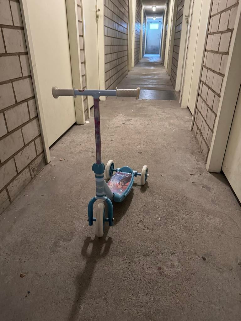 Frozen Elsa kinderstep met 3 wielen, Fietsen en Brommers, Steps, Ophalen, Gebruikt, Gewone step