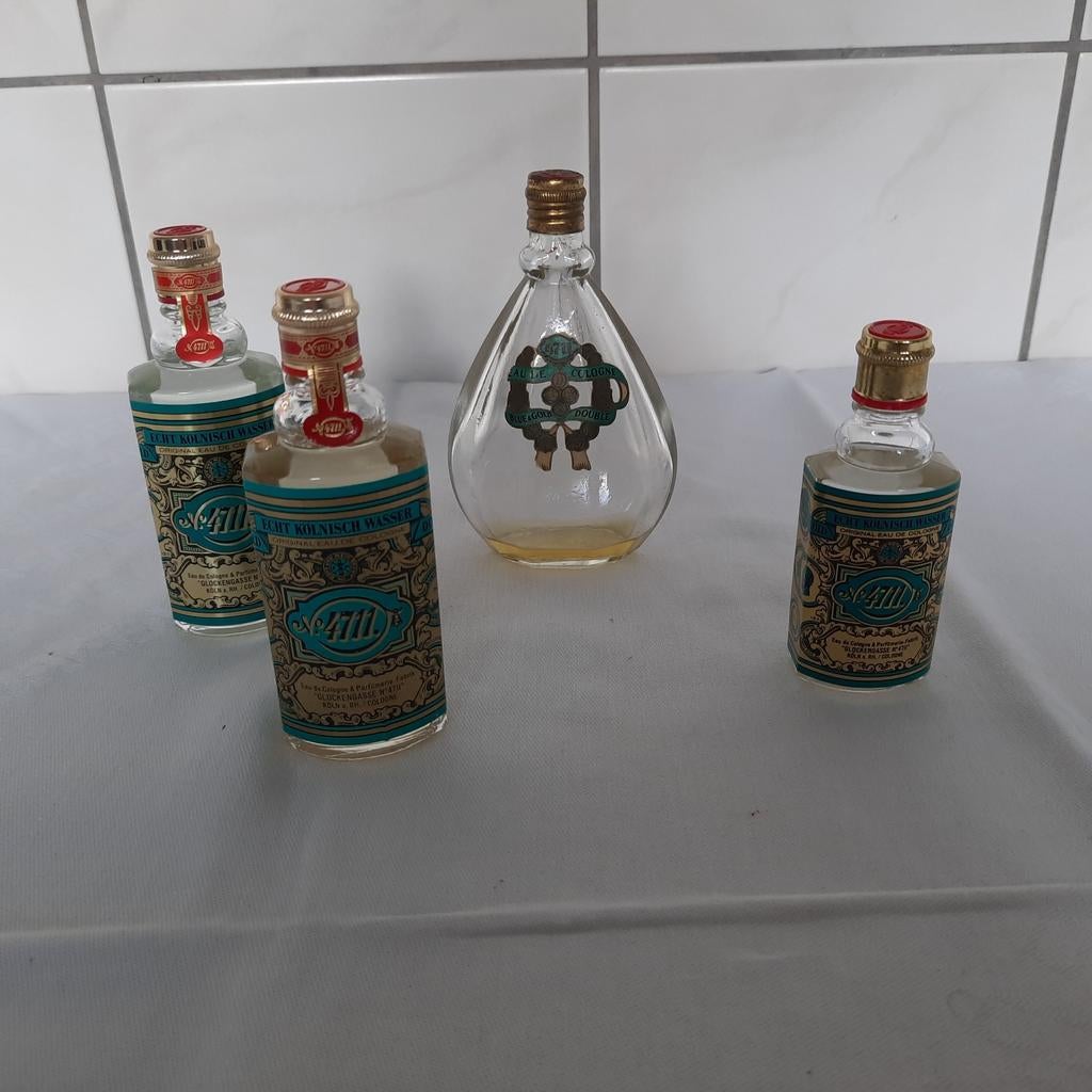 4711, Ophalen, Miniatuur