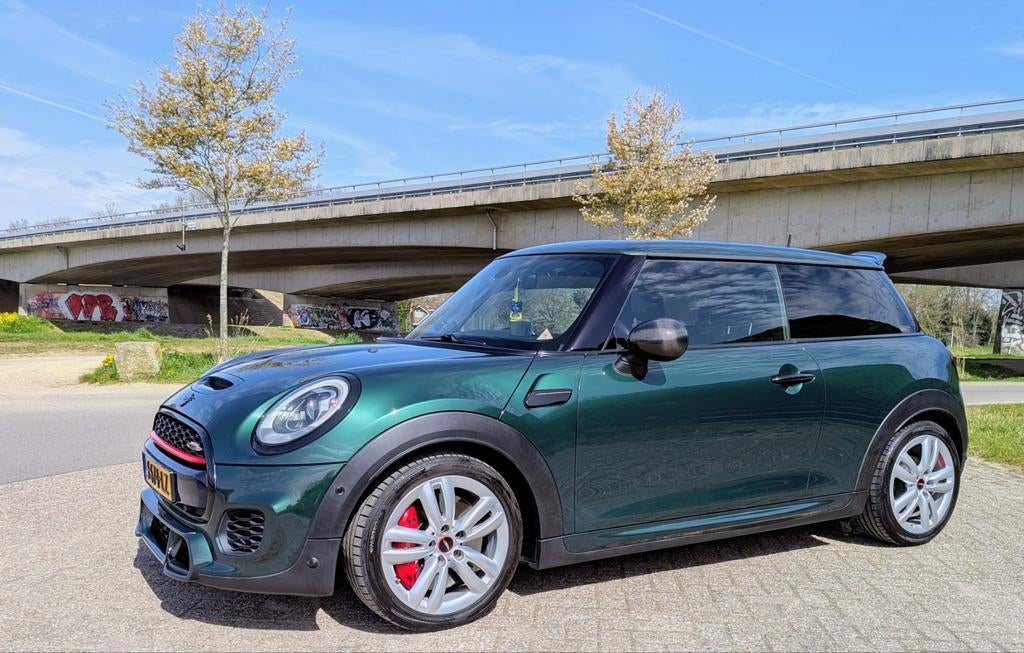 Mini Cooper S JCW, British Racing Green, 231pk, full option, Zwart, 4 cilinders, Navigatiesysteem, Leder