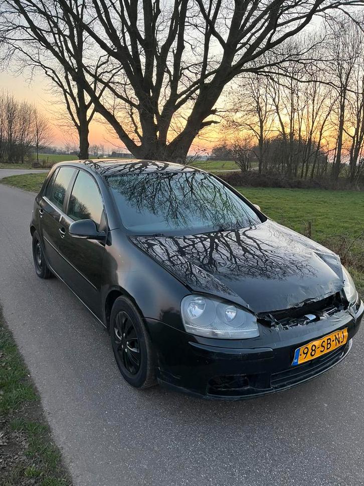 Volkswagen Golf 5 1.6 FSI APK TOT 31-07-2026, Auto's, Volkswagen, Particulier, Golf, ABS, Bluetooth, Centrale vergrendeling, Cruise Control