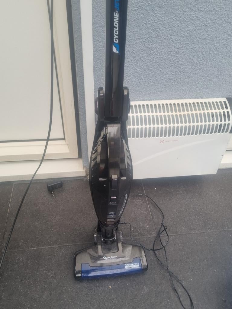 TurboTronic TT-FG66 2-in-1 Draadloze Stofzuiger, Witgoed en Apparatuur, Stofzuigers, Ophalen, Gebruikt, Stofzuiger, Minder dan 1200 watt